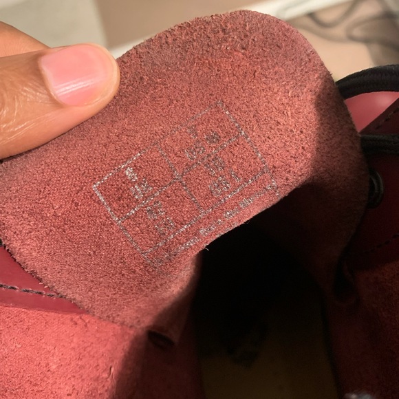 Dr Marten cranberry red combat boot - Picture 7 of 7